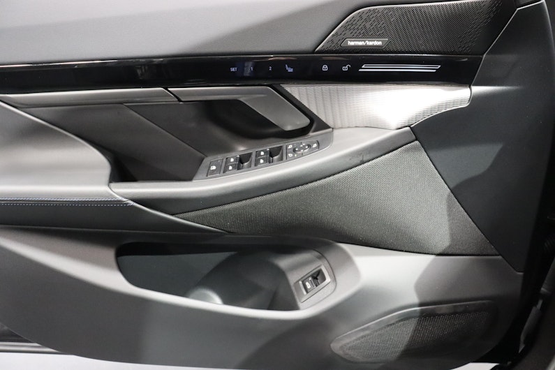 Vehicle image BMW 5 SERIES