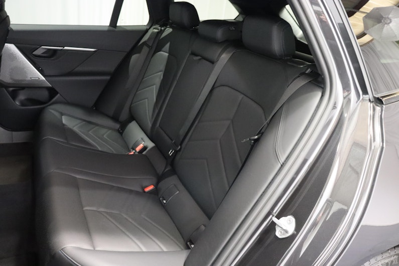 Vehicle image BMW 5 SERIES