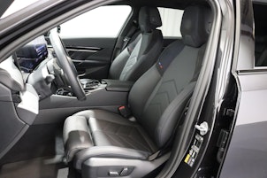 Vehicle image BMW 530e xDrive Touring