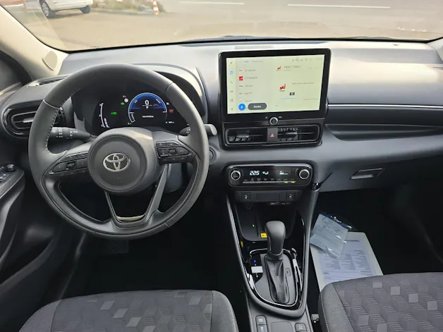 Toyota Yaris 1.5 VVT-i HSD Trend