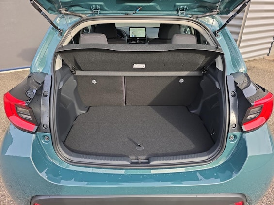 Vehicle image 9 Vehicle image 9