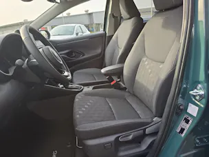 Toyota Yaris 1.5 VVT-i HSD Trend