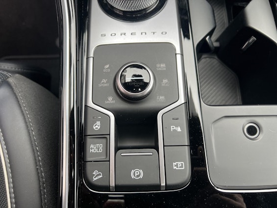 Vehicle image 15 Vehicle image 15