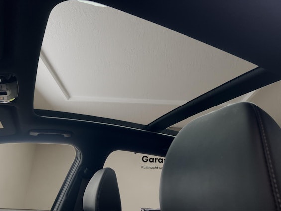 Vehicle image 9 Vehicle image 9