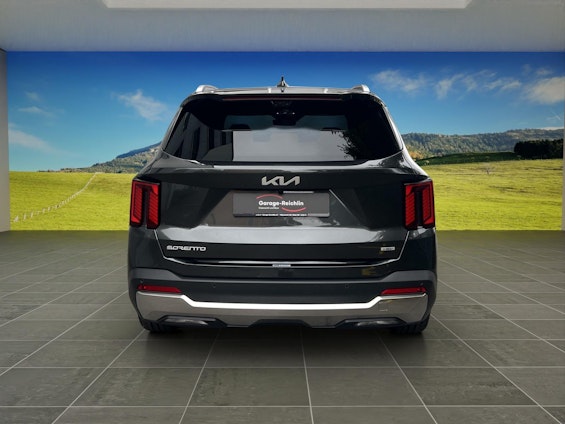 Vehicle image 3 Vehicle image 3