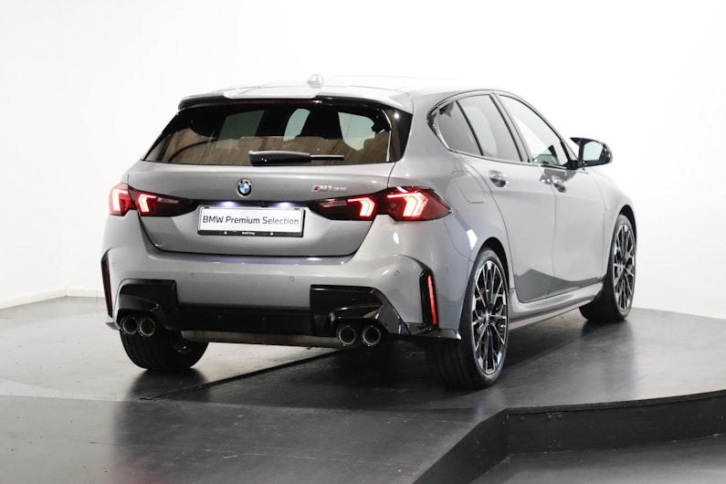 Vehicle image BMW 1 SERIES