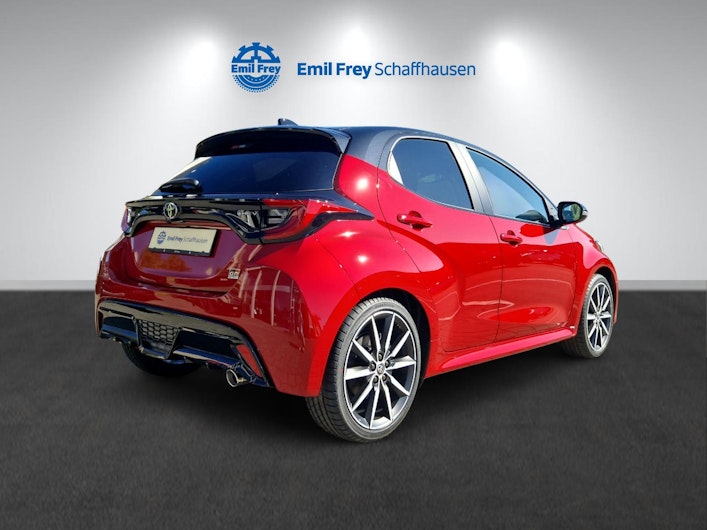 Vehicle image TOYOTA YARIS