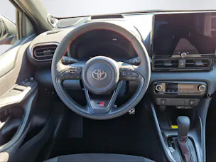 Toyota Yaris 1.5 VVT-i HSD GR Sport