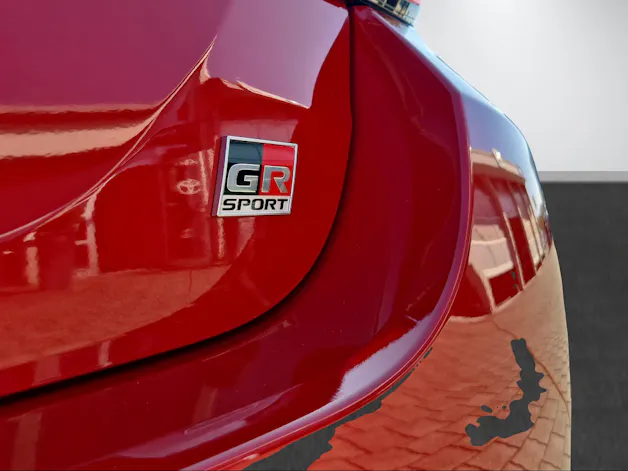 Toyota Yaris 1.5 VVT-i HSD GR Sport