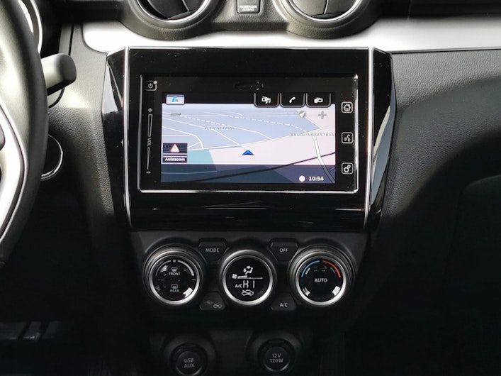 Vehicle image SUZUKI SWIFT