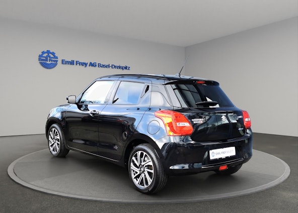 Vehicle image 6 Vehicle image 6