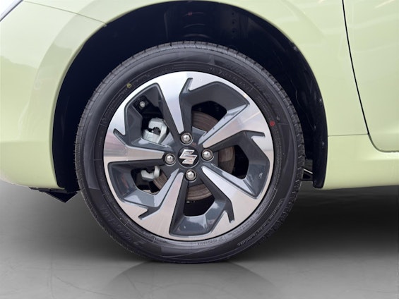 Vehicle image 8 Vehicle image 8