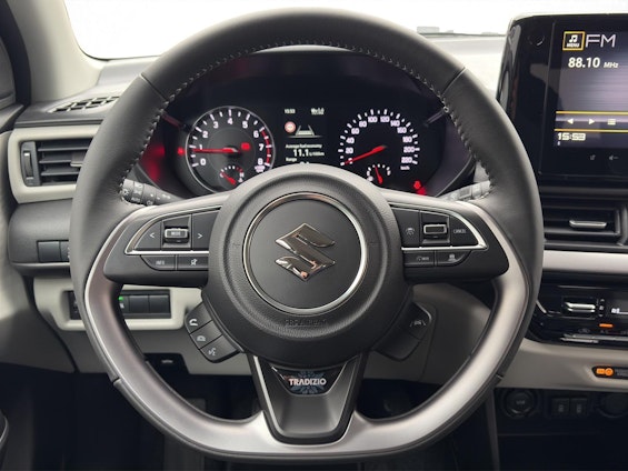 Vehicle image 10 Vehicle image 10