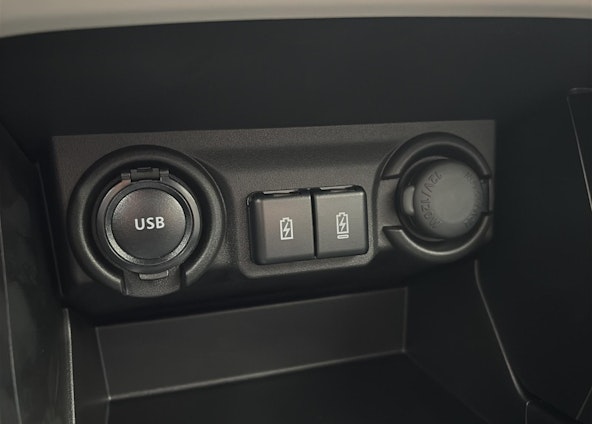 Vehicle image 18 Vehicle image 18