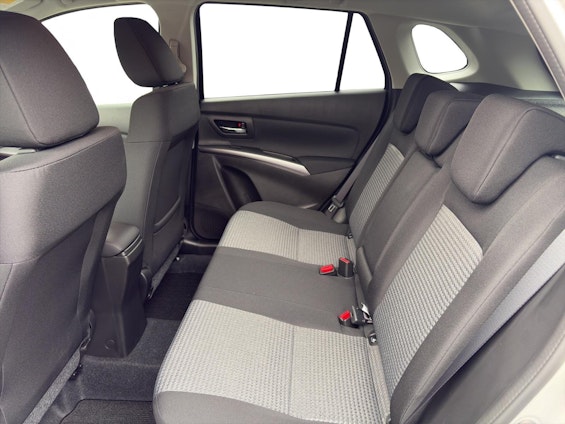 Vehicle image 13 Vehicle image 13