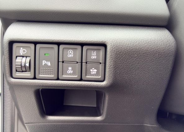 Vehicle image 18 Vehicle image 18