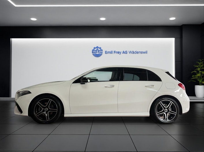 Vehicle image MERCEDES-BENZ A 180