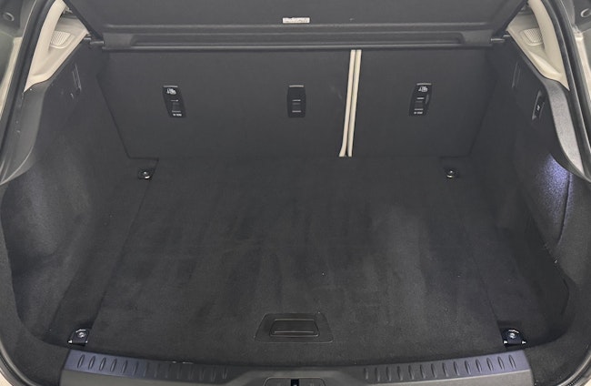 Vehicle image 10 Vehicle image 10