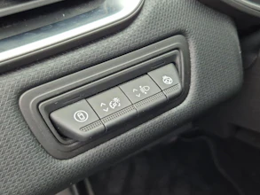 https://vehicle.imgix.net/4063094/4e3c957f-11a9-46d7-8d7d-25b80d975acd.jpg