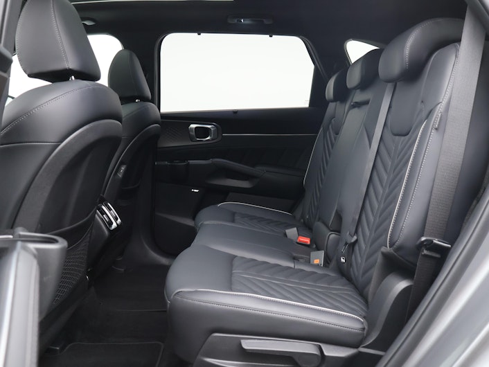 Vehicle image KIA SORENTO