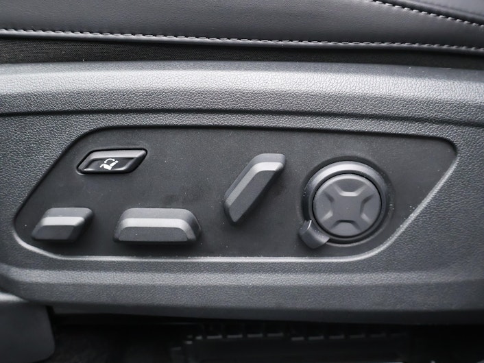 Vehicle image KIA SORENTO