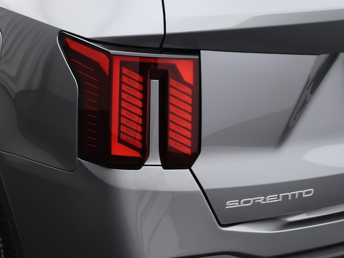 Vehicle image KIA SORENTO