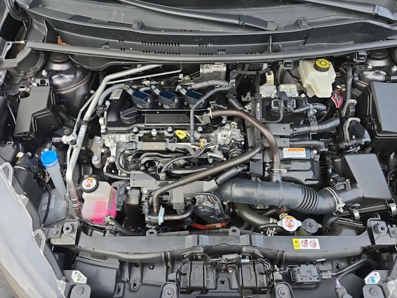 Vehicle image 15 Vehicle image 15