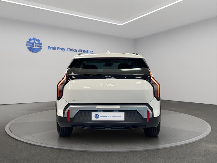 Vehicle image KIA EV3