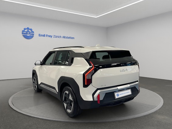 Vehicle image 2 Vehicle image 2