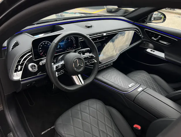 Mercedes-Benz E 400 e AMG Line 4matic