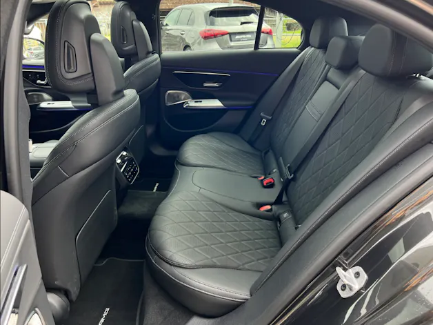 Mercedes-Benz E 400 e AMG Line 4matic