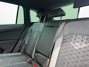 https://vehicle.imgix.net/4063184/0342a80c-fe44-4c61-a37d-3715454c493b.jpg