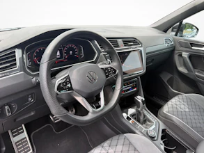 https://vehicle.imgix.net/4063184/defed75f-d434-471c-a1e8-eaffbcf3cd07.jpg