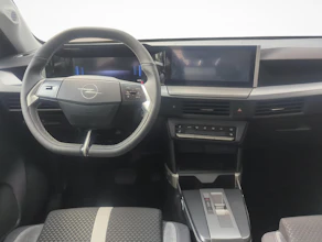 https://vehicle.imgix.net/4063188/6f50e1c5-fdcb-473f-9e28-ac0c86cb0e3c.jpg