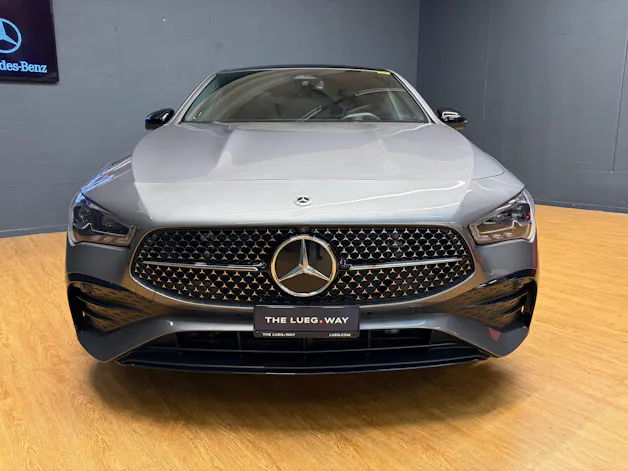 Mercedes-Benz CLA 250 4M - AMG / 360 Grad Kamera / Soundsystem / Ambiente-Licht