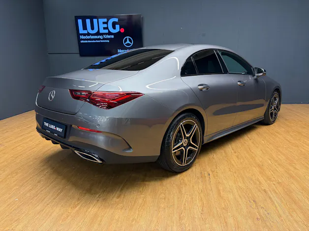 Mercedes-Benz CLA 250 4M - AMG / 360 Grad Kamera / Soundsystem / Ambiente-Licht