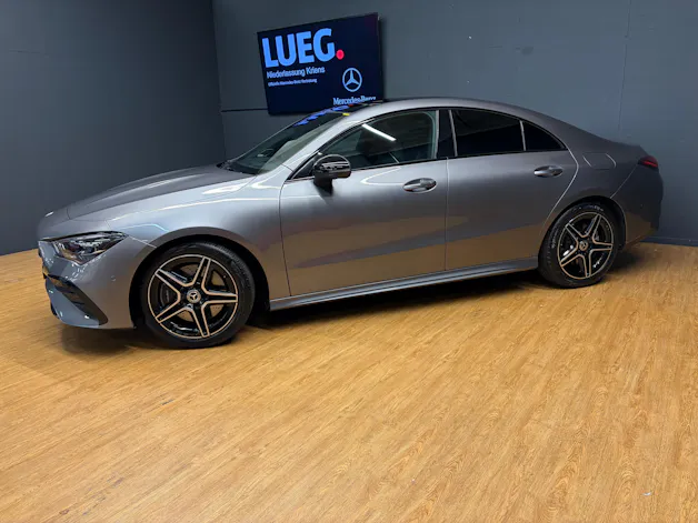 Mercedes-Benz CLA 250 4M - AMG / 360 Grad Kamera / Soundsystem / Ambiente-Licht