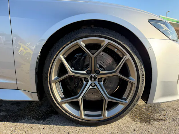 Audi RS6 Avant 4.0 TFSI V8 Performance quattro