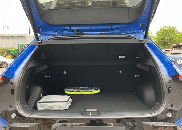 Vehicle image 9 Vehicle image 9