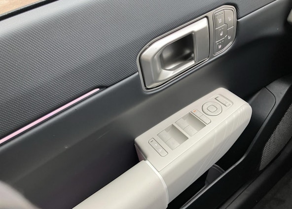 Vehicle image 6 Vehicle image 6