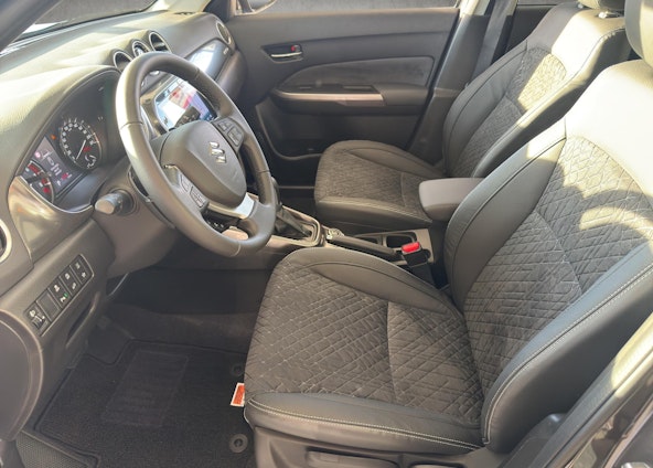 Vehicle image 8 Vehicle image 8