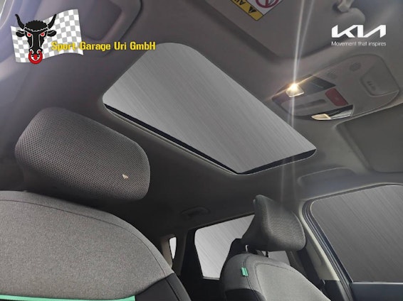 Vehicle image 13 Vehicle image 13