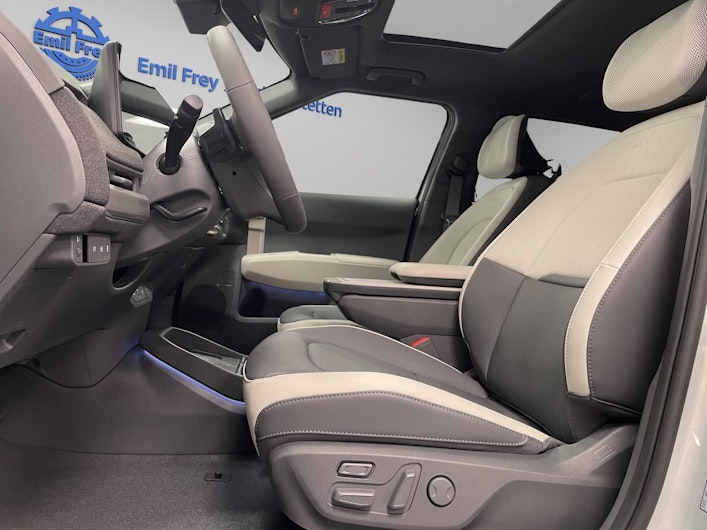 Vehicle image KIA EV3