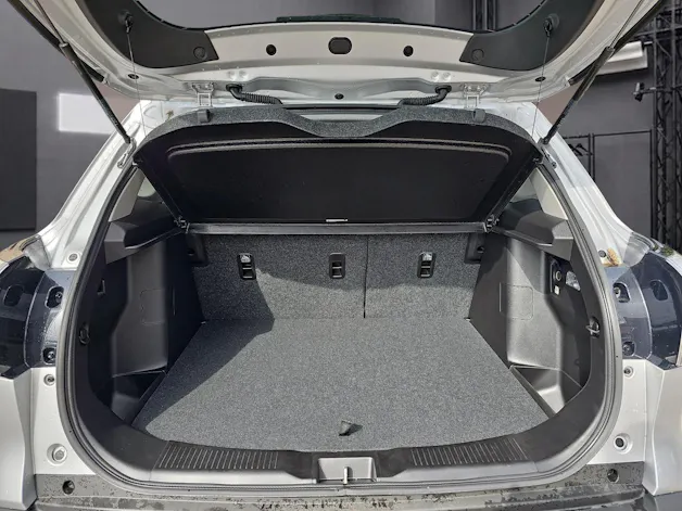Suzuki S-Cross 1.4 T Compact+ Hybrid 4x4