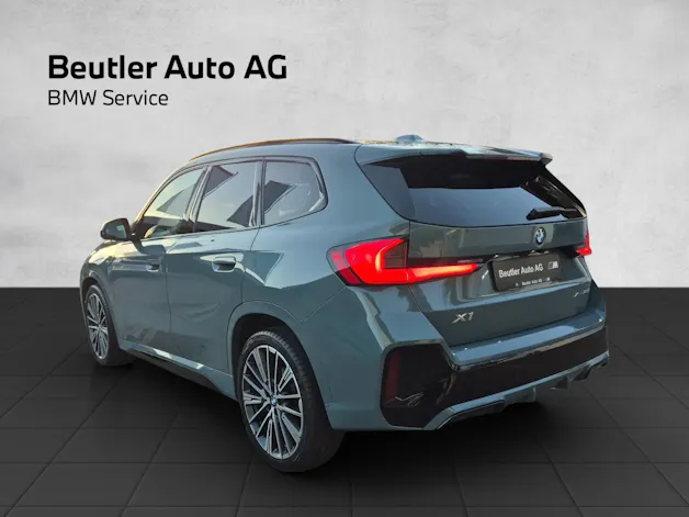 BMW X1 23i xDrive paddles