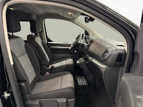 https://vehicle.imgix.net/4063962/aa28ed4b-45f1-4601-bb03-fb62a4bb256b.jpg