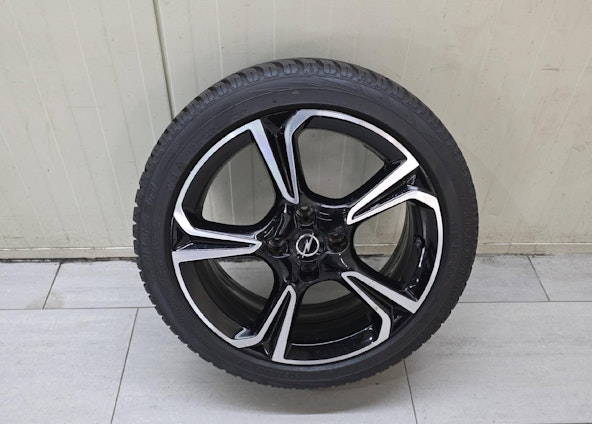 Vehicle image 15 Vehicle image 15