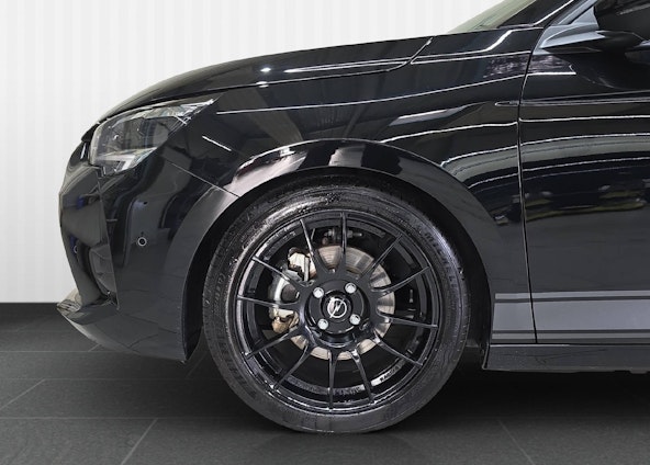 Vehicle image 12 Vehicle image 12