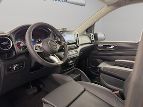 Vehicle image MERCEDES-BENZ Vito 116 Kombi L 2.0 CDI Select Family
