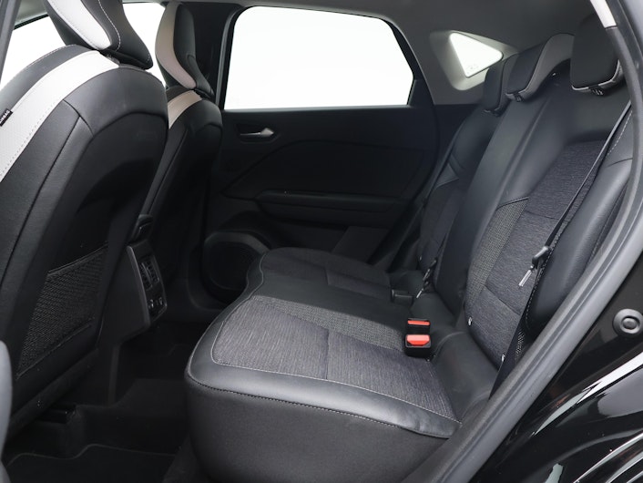 Vehicle image MITSUBISHI ASX